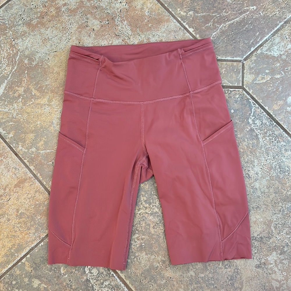 lululemon athletica Women's Athletic Shorts in Maroon
